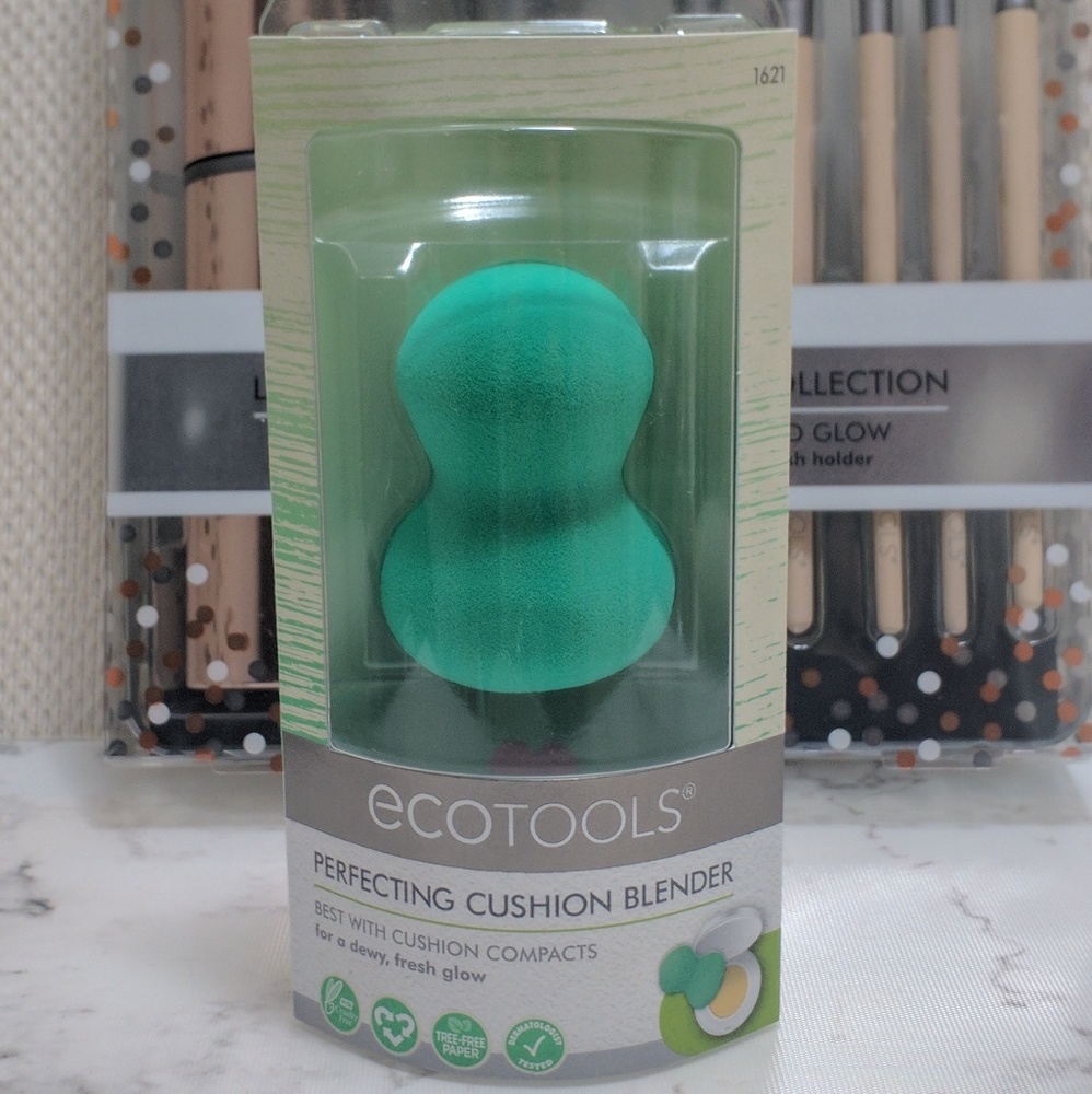ECO TOOLS Brush and Sponge Set - Picture 3 of 5